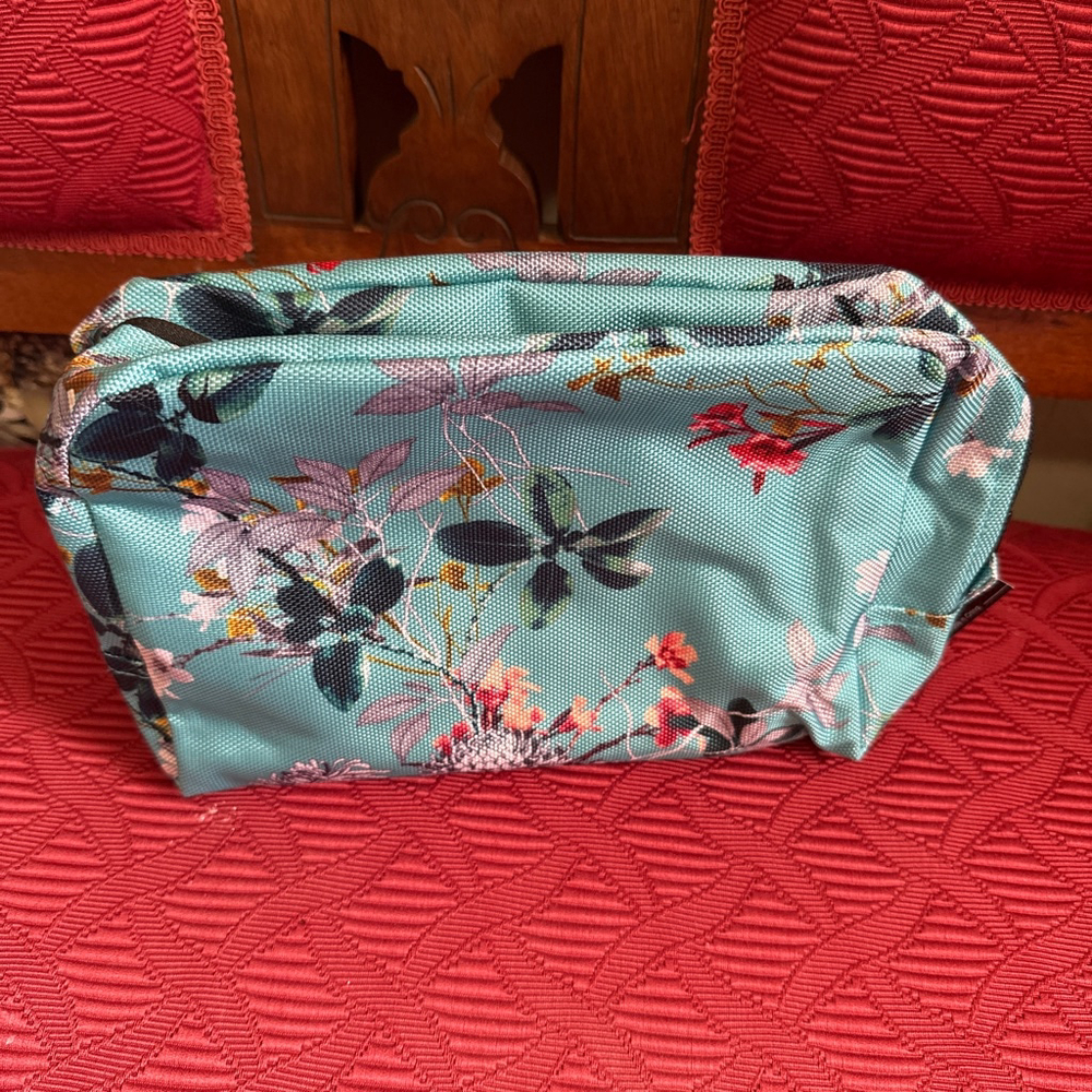 Bang Carsen Turquoise Floral Cosmetic Bag - Picture 2 of 6